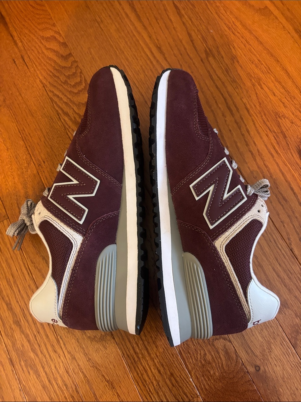 NWOT - Women's 574 Suede Retro Sneakers - 10.5 - Picture 9 of 14